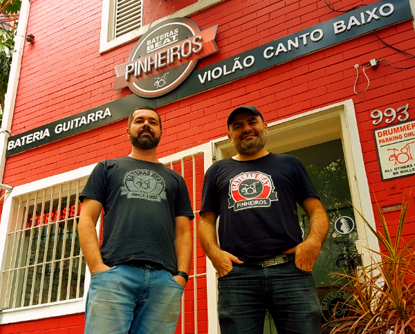Carlos Chinchila e Marcão (Proprietários) Carlos Chinchila e Marcão (Proprietários)